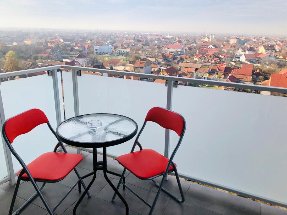 Apartament Denissia Oradea Bagian luar foto